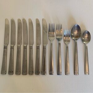 Cambridge Stainless Flatware Danielle Dinner Forks Knives Spoons Set of 12 Pcs